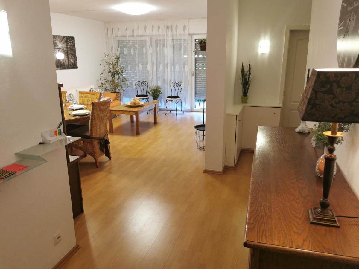 Schoene 3-Zimmer Erdgeschosswohnung Am Bergpark,Unesco,Therme,Train, Wilhelmshoeher Allee 329 Kassel Exterior foto